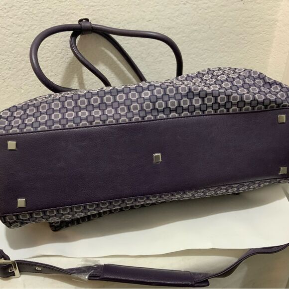Nine & Company Nine West Purple Checkerboard duffle bag with 3 exterior pockets - Picture 13 of 13